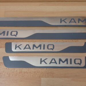 3073 – Lot de 4 protections de seuil de portière pour Skoda KAMIQ neuves