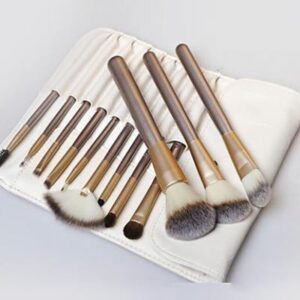 3122 – 12 pinceaux de maquillage avec étui neufs