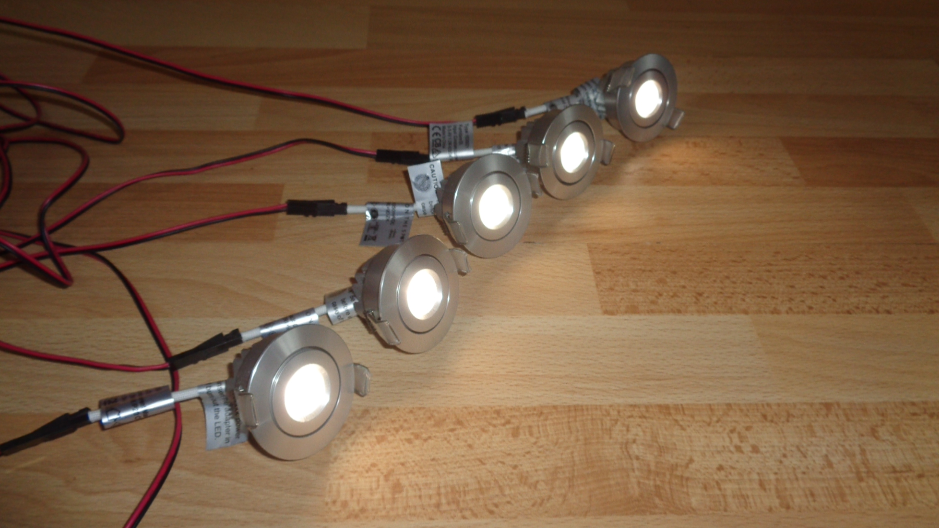 3213 – 5 Spots LED encastrables inclinables argentés. – Image 14